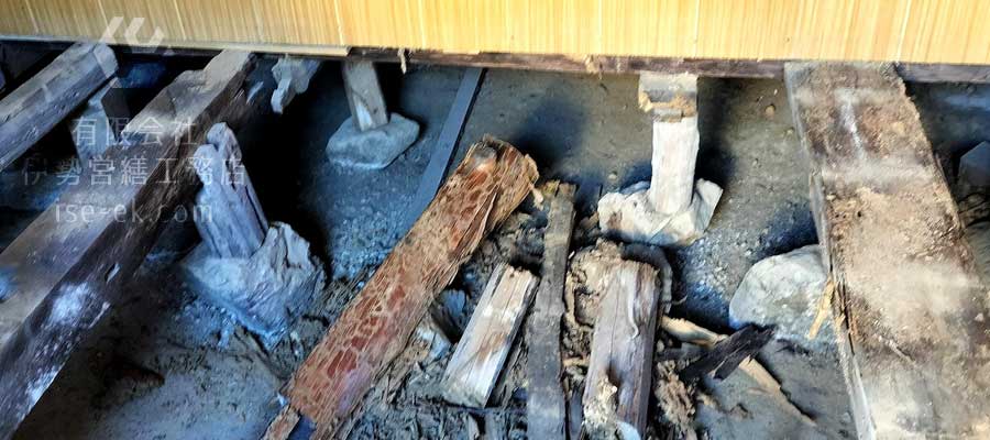 施工前の床下の様子（南伊勢町・木造住宅）